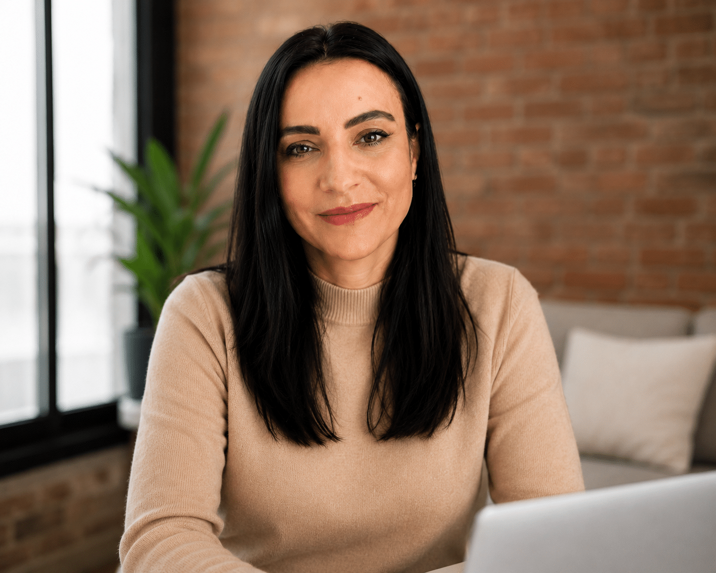 Aura Mihailescu, Digital Project Manager para negocios digitales