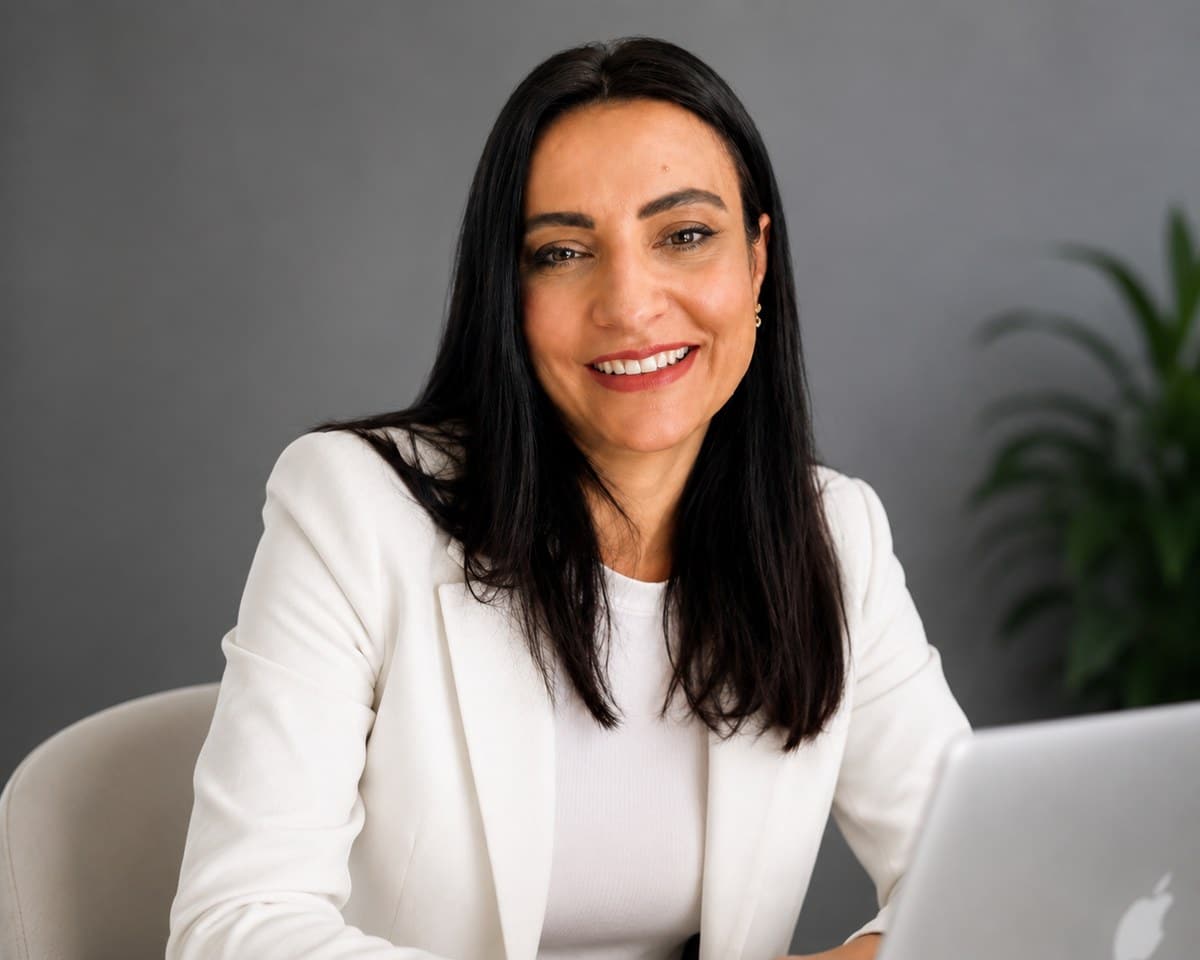 Aura Mihailescu, Digital Project Manager para negocios digitales
